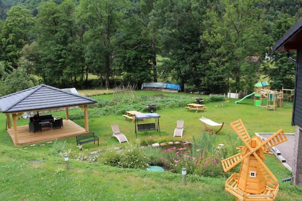 La Ferme De Rochesson, Jacuzzis & Piscine Commune 外观 照片