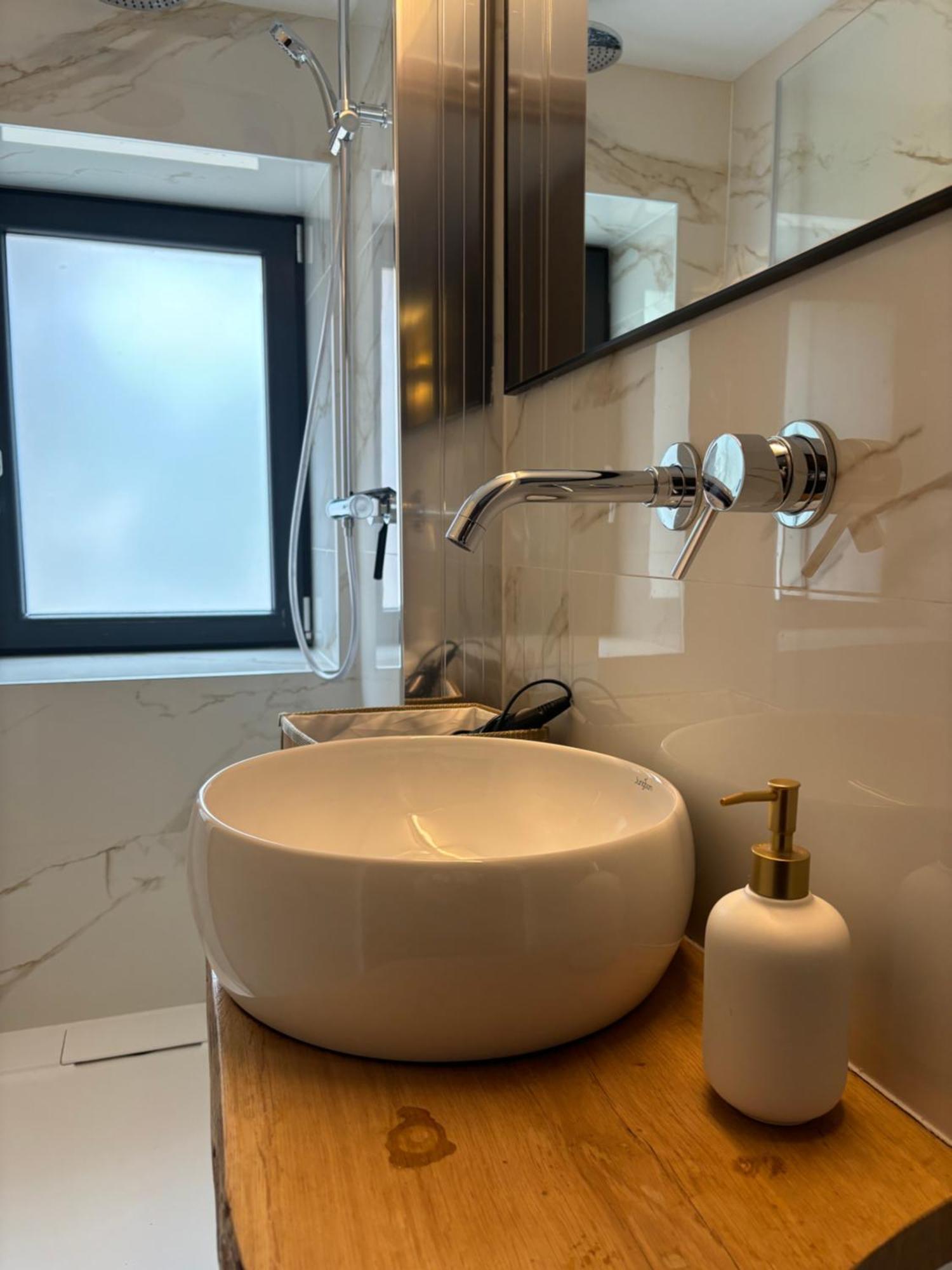 La Ferme De Rochesson, Jacuzzis & Piscine Commune 外观 照片