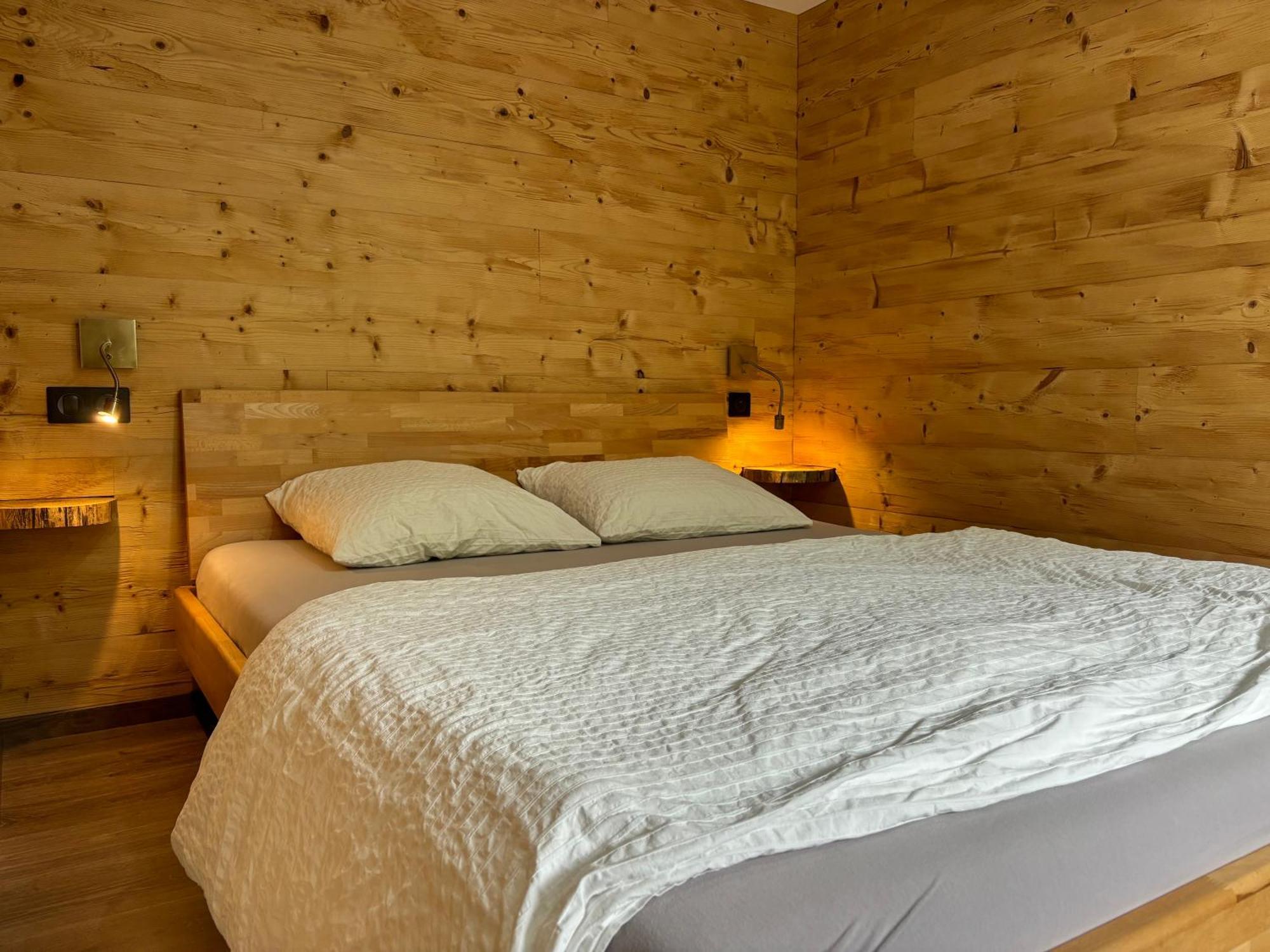 La Ferme De Rochesson, Jacuzzis & Piscine Commune 外观 照片